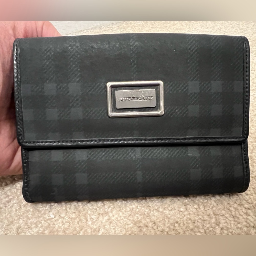 Authentic BB short wallet